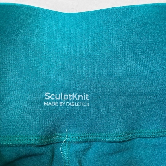 Fabletics High-Waisted Sculptknit Pocket Legging - Picture 5 of 9